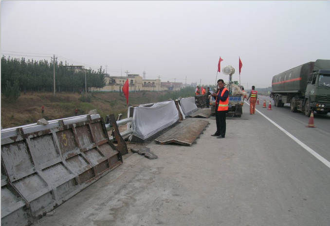 道路護(hù)欄的正確施工步驟